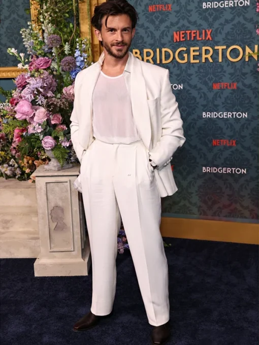 Bridgerton Premiere Jonathan Bailey White suit