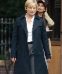 Prime Target Martha Plimpton Black Coat