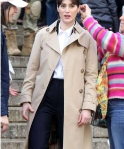 Zero Day 2025 Lizzy Caplan Beige Trench Coat