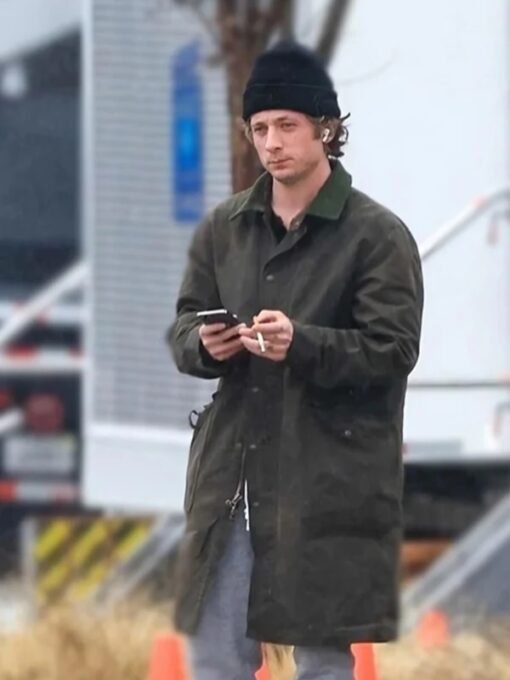 Carmen Berzatto The Bear S03 Green Coat