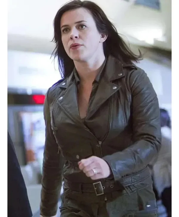 Gwen Cooper wearing a leather jacket front view in Torchwood